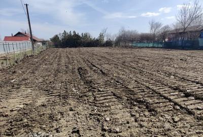 Teren Construcții intravilan de 700 mp, în Crevedia