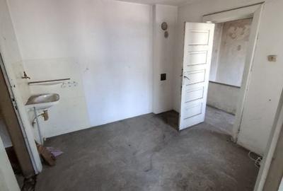 Casă cu 6 camere cu Teren 200 Mp în Exterior Vest - 6