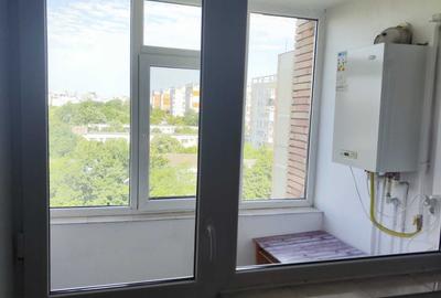 Apartament cu 2 camere decomandat în Tătărași