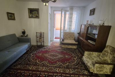 Garsonieră semidecomandată în Costin Georgian
