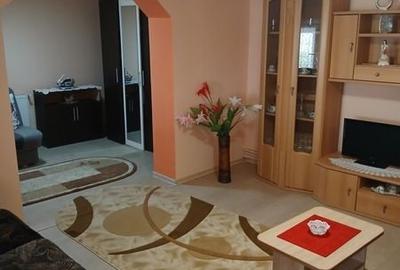 Casă cu 4 camere cu Teren 100 Mp în Central