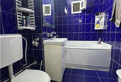 Apartament cu 3 camere decomandat în Far - 11