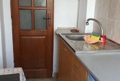 Casă cu 2 camere decomandat cu Teren 40 Mp în Titan