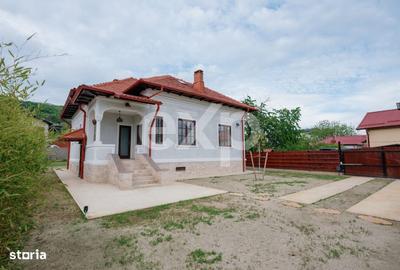 Casă cu 4 camere în Ștefănești