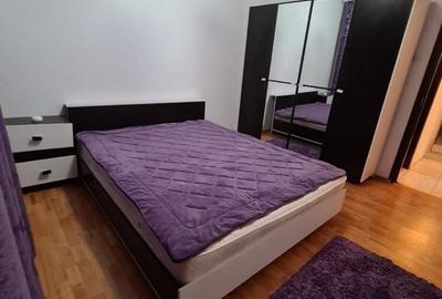 Apartament cu 3 camere semidecomandat în Exterior Vest