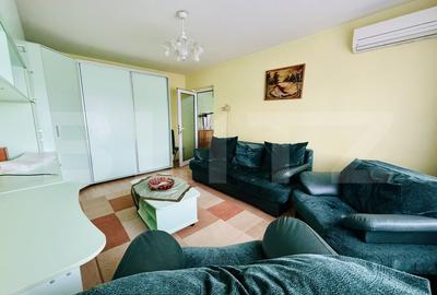 Apartament cu 2 camere decomandat, mobilat în Triaj - 1