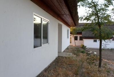 Casă cu 7 camere cu Garaj în Letea - 13