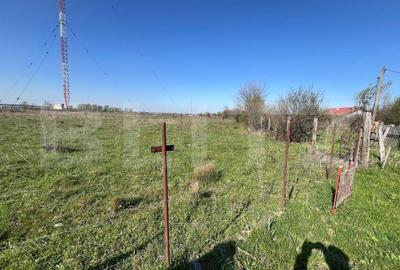 Teren Construcții extravilan de 1300 mp, în Exterior Est