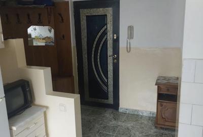 Apartament cu 2 camere semidecomandat în Micro 16