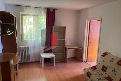 Apartament cu 2 camere semidecomandat în Drumul Taberei