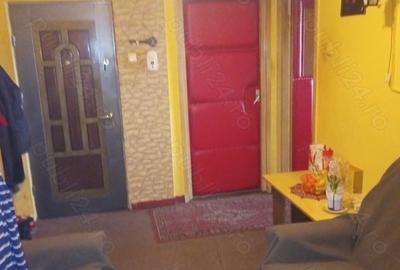 Apartament cu 3 camere decomandat în Aurel Vlaicu