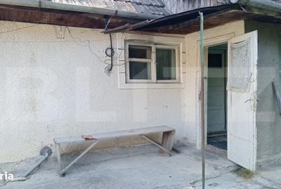 Casă cu 3 camere în Purcăreni