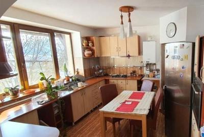 Casă cu 6 camere cu Teren 1000 Mp în Central - 6