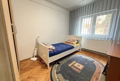 Apartament cu 3 camere decomandat, mobilat în Lipovei - 3