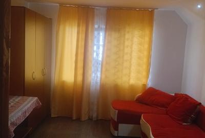 Garsonieră decomandată în Ampoi 1 - 3