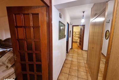 Apartament cu 2 camere decomandat în Republicii - 6