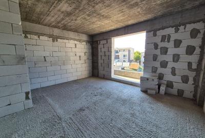 Apartament cu 2 camere decomandat în Kamsas