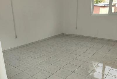 Spațiu comercial, de 21 mp, în Central - 3