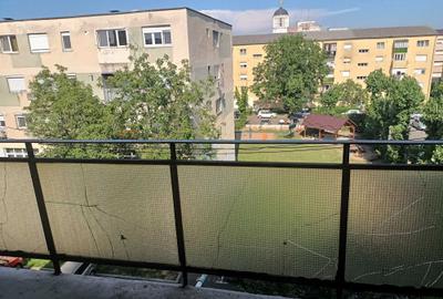 Apartament cu 4 camere decomandat în Micro 16 - 5