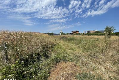 Teren de 1800 mp, în Sângeorgiu de Mureș