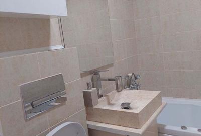 Apartament cu 3 camere în Berceni - 1