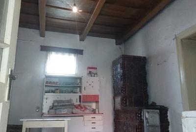 Casă cu 4 camere în Galșa