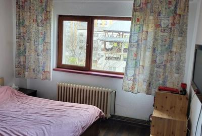 Apartament cu 3 camere decomandat în Nicolina - 4