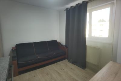 Garsonieră decomandată în Central