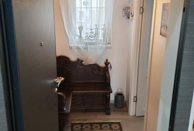 Apartament cu 2 camere decomandat în Universitate