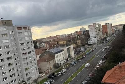 Apartament cu 3 camere semidecomandat în Take Ionescu - 1