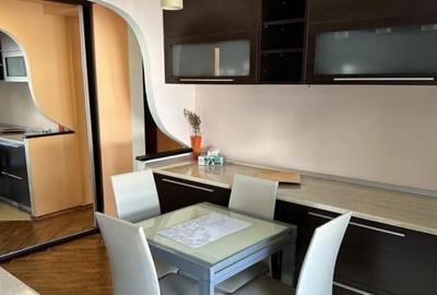 Apartament cu 2 camere decomandat în Inel II