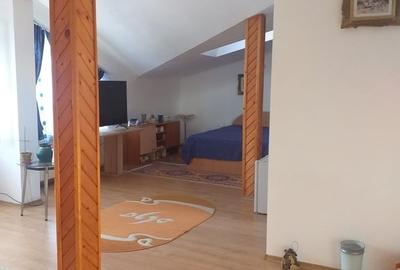 Casă cu 2 camere în Central