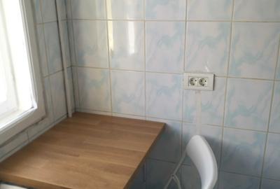 Garsonieră decomandată în Central
