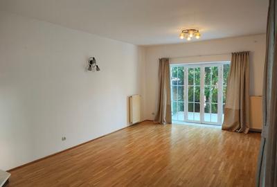Casă cu 5 camere cu Teren 255 Mp în Iancu Nicolae