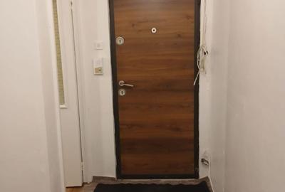 Apartament decomandat în Buziașului