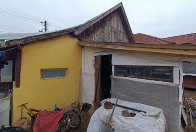 Casă individuală cu 2 camere cu Canalizare în Central - 13