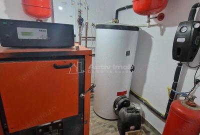 Casă cu 12 camere cu Teren 1000 Mp în Români - 6