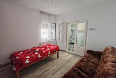 Casă cu 2 camere cu Canalizare în Central - 2