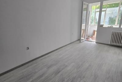 Apartament cu 2 camere decomandat în Alexandru Obregia - 2