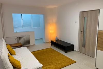 Apartament cu 2 camere decomandat în Crângași