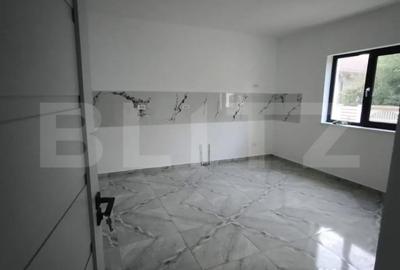 Casă cu 4 camere cu Teren 330 Mp în Central - 6
