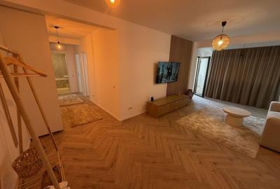 Apartament cu 3 camere decomandat, mobilat în Radu Negru