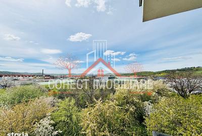 Apartament cu 2 camere decomandat în Central - 2