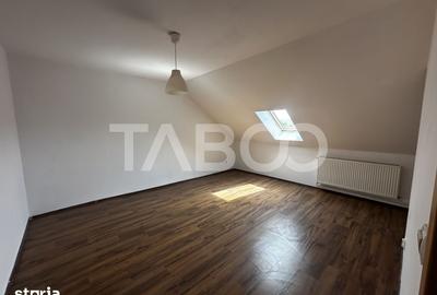 Apartament cu 2 camere decomandat în Ștrand
