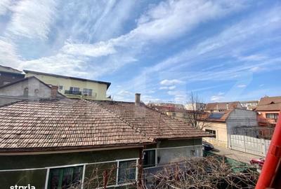 Apartament cu 2 camere semidecomandat în Mărăști