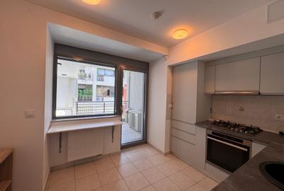 Apartament cu 4 camere semidecomandat în Băneasa - 3