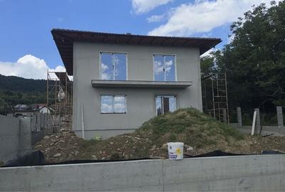 Casă cu 4 camere în Tăuții de Sus - 2