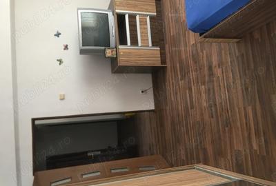 Garsonieră decomandată în 1 Decembrie - 3