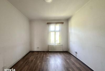 Casă cu 4 camere cu Teren 200 Mp în Ștefăneștii de Jos - 5