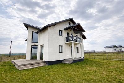 Casă individuală cu 4 camere cu Canalizare în Exterior Nord